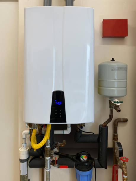 Tankless vs traditional water heater Long Island